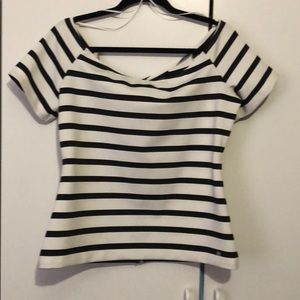 Striped form-fitting shirt